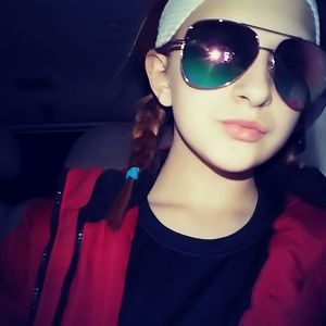 Meet your Posher, Courtney